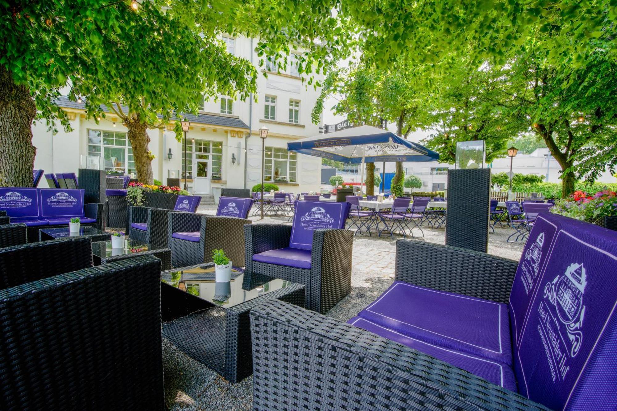 Hotel Neustaedter Hof Шварценберг Экстерьер фото