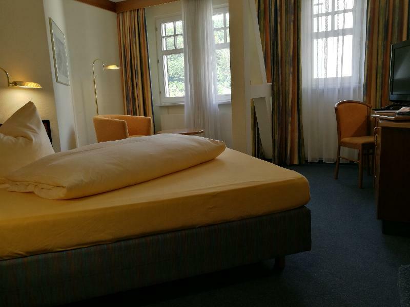 Hotel Neustaedter Hof Шварценберг Экстерьер фото