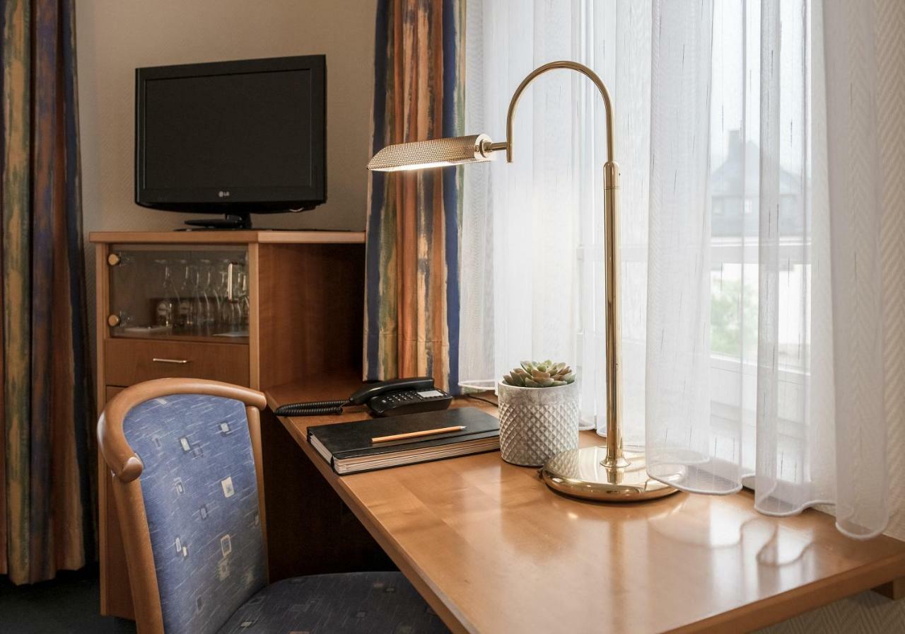 Hotel Neustaedter Hof Шварценберг Экстерьер фото